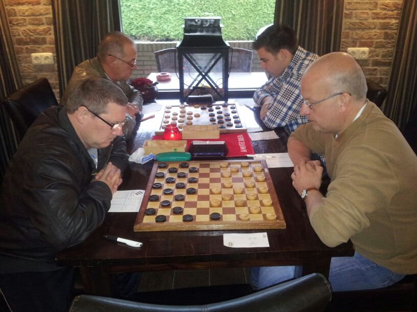 DV Oosterveen - DEZ Laren 2013-11-16 2.jpg
