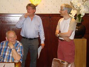 GDB-voorzitter Gerhard Gerritsen speecht over Tonny Roeterdink.jpg