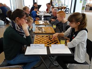 DEZ 8 tot 88 damtoernooi finale 12-04-2017 02947.JPG