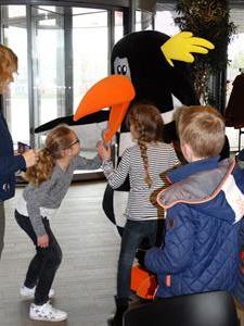 DEZ 8 tot 88 damtoernooi finale 12-04-2017 02965 Pinky heeft veel fans.JPG