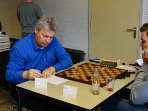 Gerrit noteert zijn zet